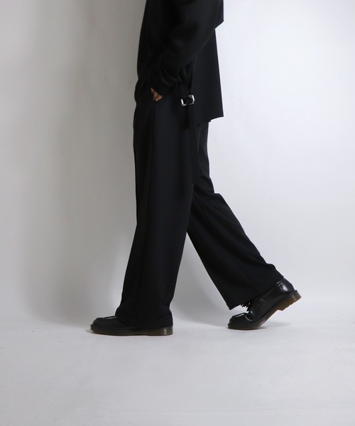 Confirm（コンファーム）の「センターピンタック イージーワイドスウェットパンツ 【Confirm】（スウェットパンツ・メンズ・ブラック/グリーン/ワイン・M/L）」の2枚目の写真