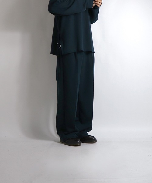 Confirm（コンファーム）の「センターピンタック イージーワイドスウェットパンツ 【Confirm】（スウェットパンツ・メンズ・ブラック/グリーン/ワイン・M/L）」の10枚目の写真