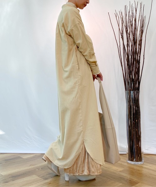 AZUL ENCANTO（アズールエンカント）の「マキシ丈ネルワンピース（シャツワンピース・レディース・ブラック/ベージュ・FREE）」の14枚目の写真