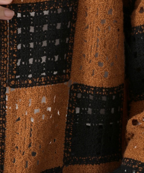 LOWRYS FARM（ローリーズファーム）の「グラニースクエアカーデＬＳ　238089（カーディガン/ボレロ・レディース・ブラウン/ブルー/アイボリー・FREE）」の13枚目の写真