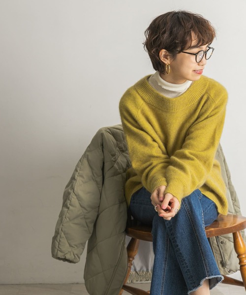 URBAN RESEARCH(アーバンリサーチ)の「FLUFFYモックネックニット(ニット/セーター・レディース・イエロー/ライトベージュ/ライトグレー/ブラック/ベージュ系その他・FREE)」の5枚目の写真