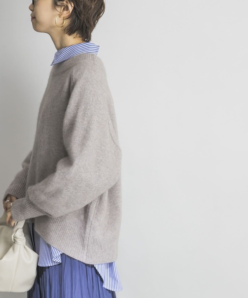 URBAN RESEARCH(アーバンリサーチ)の「FLUFFYモックネックニット(ニット/セーター・レディース・イエロー/ライトベージュ/ライトグレー/ブラック/ベージュ系その他・FREE)」の12枚目の写真