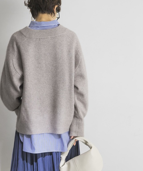 URBAN RESEARCH(アーバンリサーチ)の「FLUFFYモックネックニット(ニット/セーター・レディース・イエロー/ライトベージュ/ライトグレー/ブラック/ベージュ系その他・FREE)」の13枚目の写真