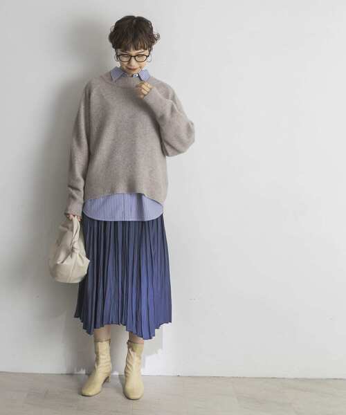 URBAN RESEARCH(アーバンリサーチ)の「FLUFFYモックネックニット(ニット/セーター・レディース・イエロー/ライトベージュ/ライトグレー/ブラック/ベージュ系その他・FREE)」の18枚目の写真