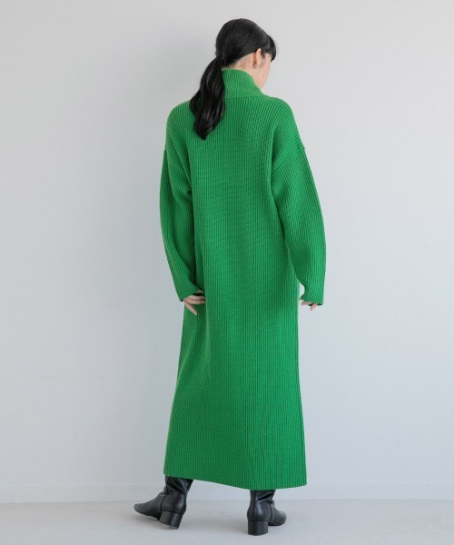 LOWRYS FARM(ローリーズファーム)の「ハイネックジップニットワンピース 229949(ワンピース・レディース・ネイビー/グレー/グリーン・FREE)」の9枚目の写真