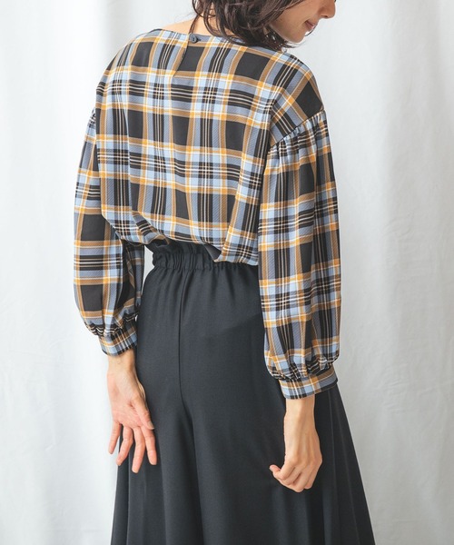 NARACAMICIE(ナラカミーチェ)の「ツイルチェックドロップパフスリーブブラウス(シャツ/ブラウス・レディース・ベージュ/ブルー・LARGE/SMALL/MEDIUM/XX-LARGE)」の13枚目の写真