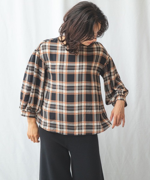 NARACAMICIE(ナラカミーチェ)の「ツイルチェックドロップパフスリーブブラウス(シャツ/ブラウス・レディース・ベージュ/ブルー・LARGE/SMALL/MEDIUM/XX-LARGE)」の16枚目の写真