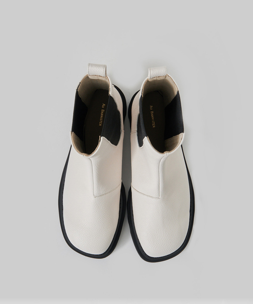 Au BANNISTER（オゥバニスター）の「【WEB限定/晴雨兼用】トラックソールブーツ（ブーツ・レディース・ブラック/シルバー/アイボリー・S/M/L）」の5枚目の写真