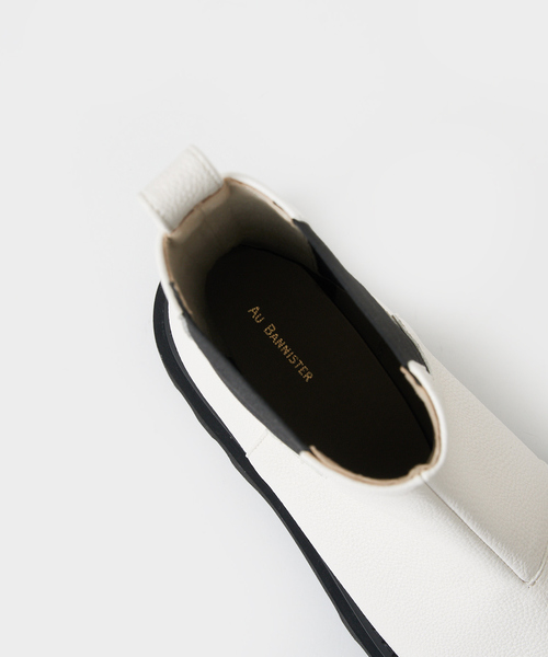 Au BANNISTER（オゥバニスター）の「【WEB限定/晴雨兼用】トラックソールブーツ（ブーツ・レディース・ブラック/シルバー/アイボリー・S/M/L）」の10枚目の写真