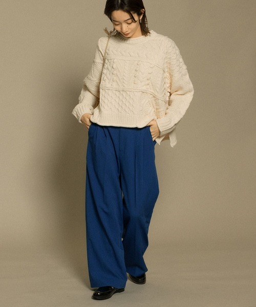 KBF(ケイビーエフ)の「ケーブルパッチワークニット(ニット/セーター・レディース・グレー/アイボリー/ブルー系その他・ONE)」の4枚目の写真