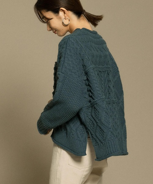 KBF(ケイビーエフ)の「ケーブルパッチワークニット(ニット/セーター・レディース・グレー/アイボリー/ブルー系その他・ONE)」の8枚目の写真