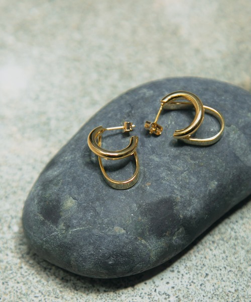 COLOR TOKYO ACCESSORIES（カラートウキョウアクセサリー）の「レイヤード風２連ピアス（ピアス（両耳用）・レディース・シルバー/ゴールド・FREE）」の3枚目の写真