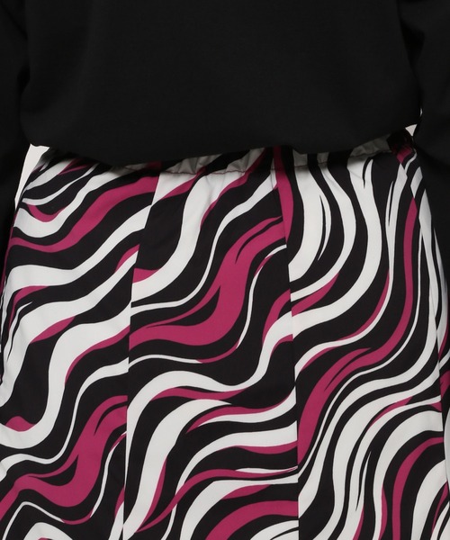 PAGEBOY（ページボーイ）の「アートペイント柄スカート（スカート・レディース・ホワイト系その他/ブラック系その他・FREE）」の15枚目の写真