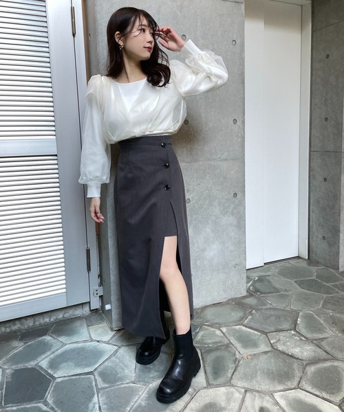 one after another NICE CLAUP（ワンアフターアナザーナイスクラップ）の「サイドボタンスリットスカート（スカート・レディース・アイボリー/ブラック/杢グレー/ベージュ・FREE）」の5枚目の写真