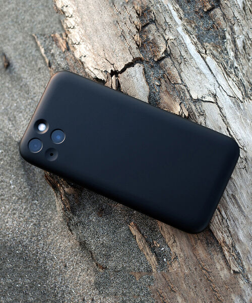 bpr BEAMS（ビーピーアール ビームス ）の「MYNUS / iPhone13 ケース（スマホケース/カバー・メンズ・ホワイト/ブラック/シルバー・ONE SIZE）」の2枚目の写真