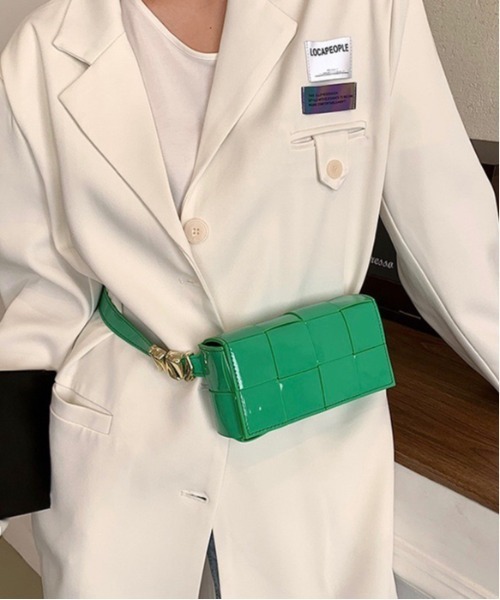 【OKUOKU　0909】エナメル加工　スクエアブロックショルダーバッグ/oku-ba-283