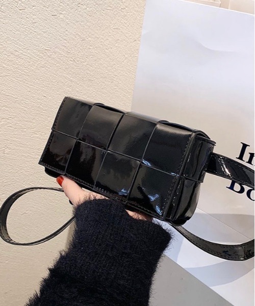 【OKUOKU　0909】エナメル加工　スクエアブロックショルダーバッグ/oku-ba-283