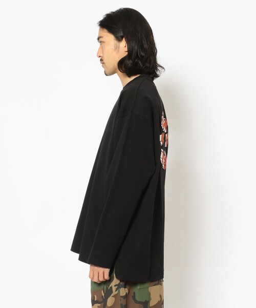 AVIREX(アヴィレックス)の「【直営店限定】サークル ロゴ ロングスリーブ Tシャツ / CIRCLE LOGO LONG SLEEVE T-SHIRET / アヴィレックス / AVIREX(Tシャツ/カットソー・メンズ・ブラック/ホワイト・LARGE/MEDIUM)」の5枚目の写真