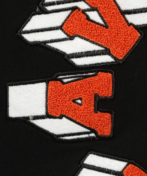 AVIREX(アヴィレックス)の「【直営店限定】サークル ロゴ ロングスリーブ Tシャツ / CIRCLE LOGO LONG SLEEVE T-SHIRET / アヴィレックス / AVIREX(Tシャツ/カットソー・メンズ・ブラック/ホワイト・LARGE/MEDIUM)」の18枚目の写真