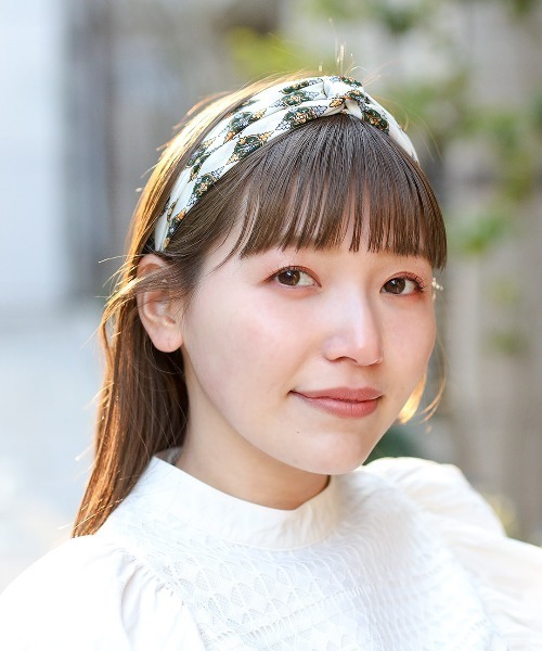 チチカカ（チチカカ）の「エスニックモチーフドットヘアバンド（ヘアバンド・レディース・ホワイト/ブラック・FREE）」の4枚目の写真