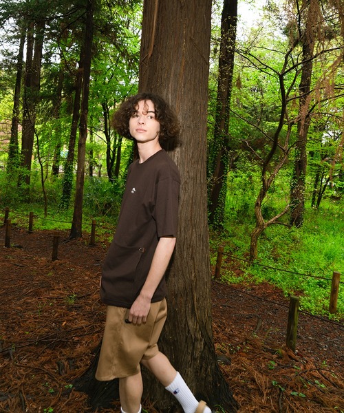 OUTDOOR PRODUCTS(アウトドアプロダクツ)の「ワンポイントロゴ ビッグシルエット USAコットンユーティリティーTシャツ(Tシャツ/カットソー・メンズ・ホワイト/ブラウン/オリーブ・X-LARGE/LARGE/MEDIUM)」の18枚目の写真