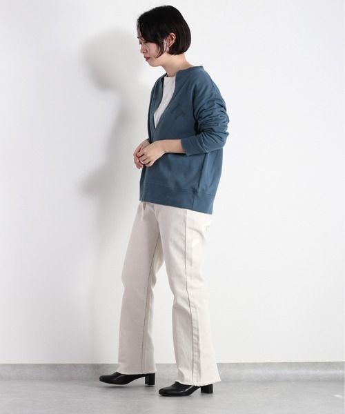 cepo（セポ）の「【WEB限定】スリットネックロゴスウェット（スウェット・レディース・ベージュ/オフホワイト/オレンジ/ブルー系・M）」の16枚目の写真