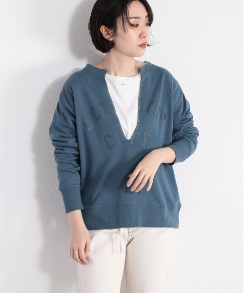 cepo（セポ）の「【WEB限定】スリットネックロゴスウェット（スウェット・レディース・ベージュ/オフホワイト/オレンジ/ブルー系・M）」の21枚目の写真