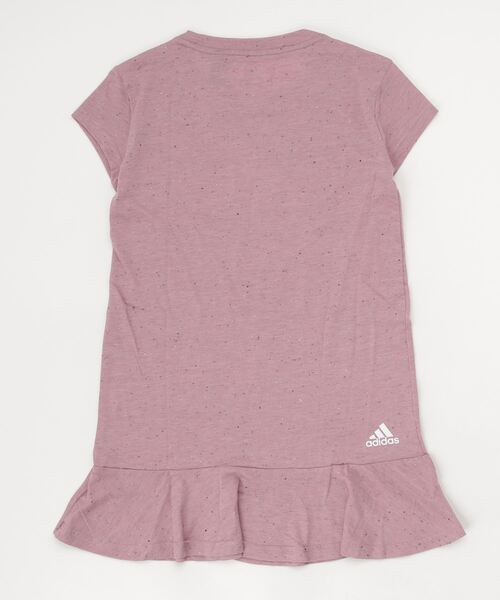 adidas（アディダス）の「アディダス adidas フューチャーアイコン ロゴグラフィック コットンドレス（ワンピース・キッズ・スモークピンク・160cm/150cm/130cm/140cm）」の2枚目の写真
