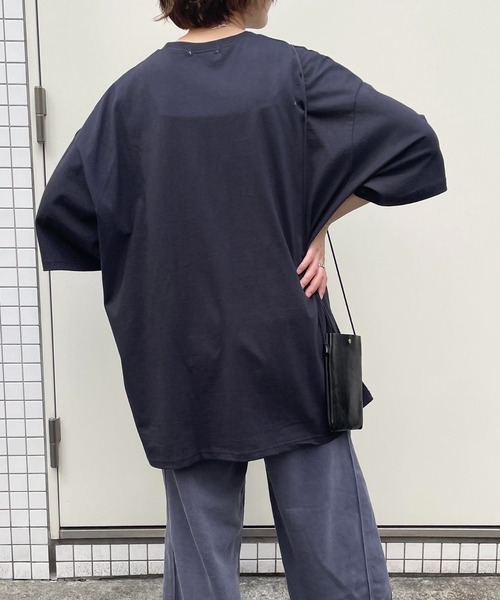 NO NEED(ノーニード)の「PLANETプリントBIGシルエットTシャツ オーバーサイズ/プリントロゴ/ビッグシルエット(Tシャツ/カットソー・メンズ・ホワイト/ブラック/バイオレット/チャコール・フリ-)」の8枚目の写真