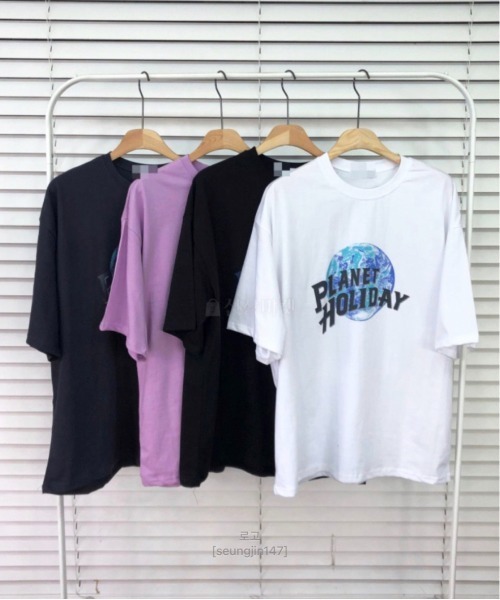 NO NEED(ノーニード)の「PLANETプリントBIGシルエットTシャツ オーバーサイズ/プリントロゴ/ビッグシルエット(Tシャツ/カットソー・メンズ・ホワイト/ブラック/バイオレット/チャコール・フリ-)」の12枚目の写真
