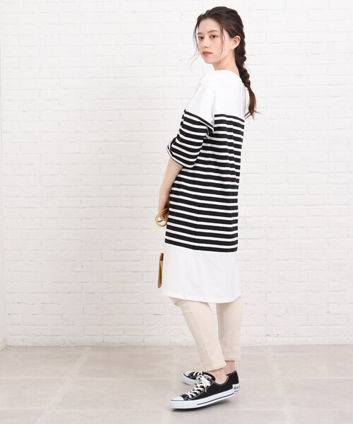 SHOO・LA・RUE(シューラルー)の「◆切り替えパネルボーダー柄ワンピース(ワンピース・レディース・レッド系4/ブラック系2/ブルー系2・02/03/04)」の1枚目の写真