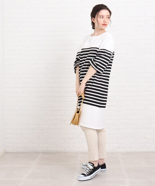 SHOO・LA・RUE(シューラルー)の「◆切り替えパネルボーダー柄ワンピース(ワンピース・レディース・レッド系4/ブラック系2/ブルー系2・02/03/04)」の7枚目の写真