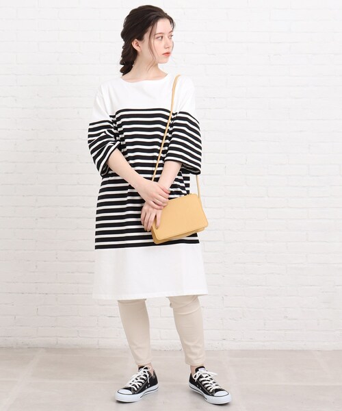 SHOO・LA・RUE(シューラルー)の「◆切り替えパネルボーダー柄ワンピース(ワンピース・レディース・レッド系4/ブラック系2/ブルー系2・02/03/04)」の14枚目の写真