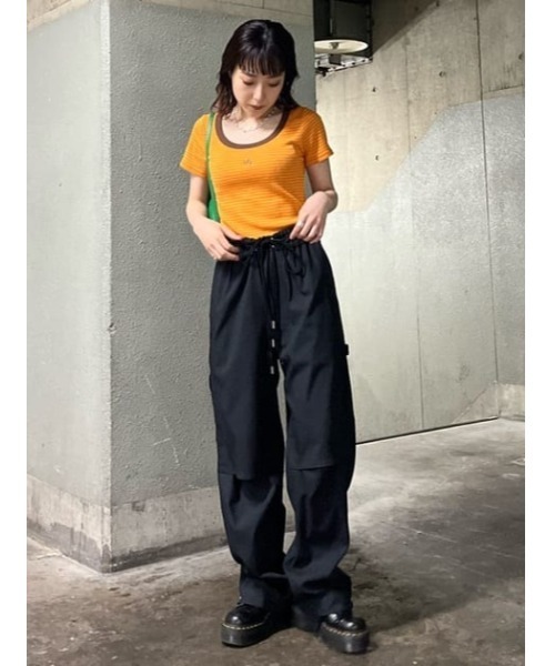 SLY(スライ)の「SLY LOGO COMPACT T/SH ロゴ コンパクト Tシャツ(Tシャツ/カットソー・レディース・ホワイト/オレンジ系その他/グリーン/ブラック系その他2/ピンク系その他・FREE)」の19枚目の写真