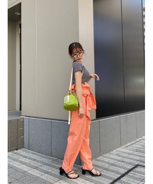 SLY(スライ)の「SLY LOGO COMPACT T/SH ロゴ コンパクト Tシャツ(Tシャツ/カットソー・レディース・ホワイト/オレンジ系その他/グリーン/ブラック系その他2/ピンク系その他・FREE)」の13枚目の写真