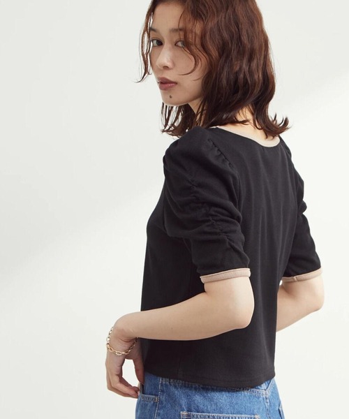Petit fleur（プチフルール）の「・Petit Fleur リブギャザープルオーバー（Tシャツ/カットソー・レディース・ベージュ/ブラック/ライトカーキ・FREE）」の2枚目の写真