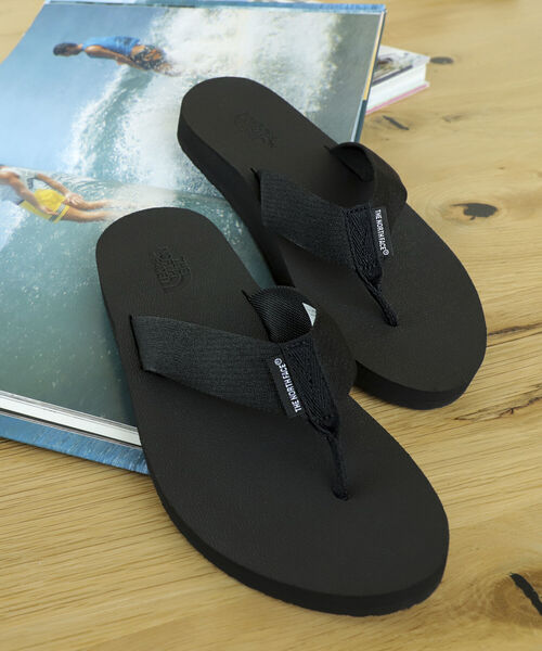 Ray BEAMS（レイビームス）の「THE NORTH FACE / フラッフィ フリップ フロップ レペンテ（サンダル・レディース・ブラック/オリーブ・6/7/5）」の6枚目の写真