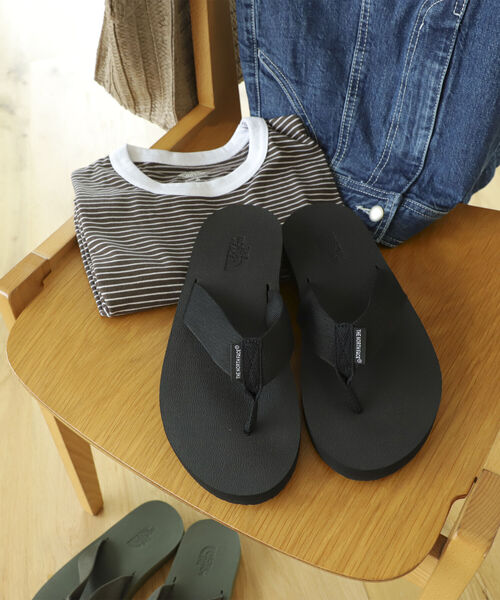 Ray BEAMS（レイビームス）の「THE NORTH FACE / フラッフィ フリップ フロップ レペンテ（サンダル・レディース・ブラック/オリーブ・6/7/5）」の7枚目の写真