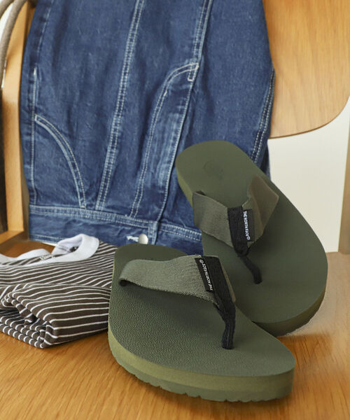 Ray BEAMS（レイビームス）の「THE NORTH FACE / フラッフィ フリップ フロップ レペンテ（サンダル・レディース・ブラック/オリーブ・6/7/5）」の11枚目の写真