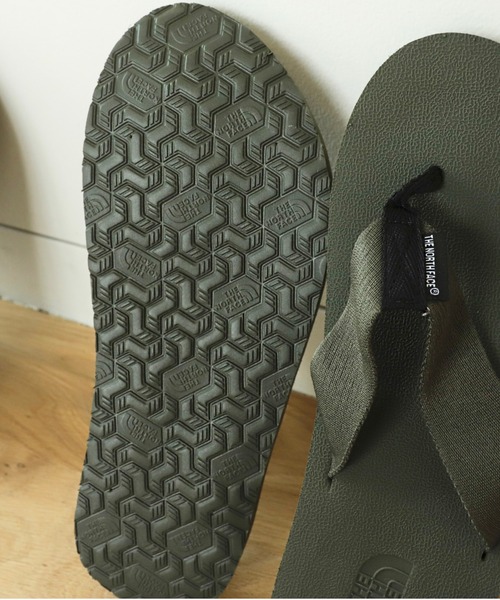 Ray BEAMS（レイビームス）の「THE NORTH FACE / フラッフィ フリップ フロップ レペンテ（サンダル・レディース・ブラック/オリーブ・6/7/5）」の18枚目の写真