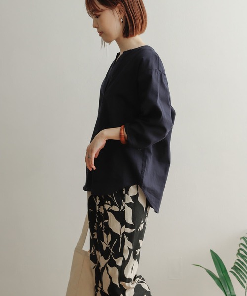 URBAN RESEARCH DOORS（アーバンリサーチドアーズ）の「リネンコットンスキッパーシャツ（シャツ/ブラウス・レディース・ネイビー/オフホワイト/ブルー・MEDIUM）」の19枚目の写真