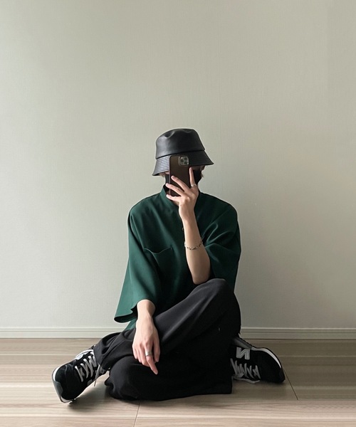 LILL(リル)の「ハーフスリーブドルマンバンドカラーシャツ(シャツ/ブラウス・メンズ・ホワイト/ライトブルー/ブラック/ダークグリーン/ブルー/グリーン/ライトグレー/ベージュ/ワイン/ダークグレー・S/M/L/XL)」の16枚目の写真