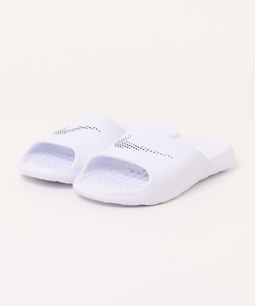 NIKE(ナイキ)の「《NIKE》ヴィクトリーONEシャワースライド(サンダル・レディース・ブルー/ブラック/ホワイト・24.0cm/25.0cm/28.0cm/26.0cm/27.0cm/29.0cm/30.0cm)」の2枚目の写真