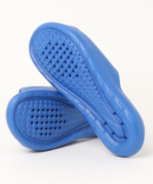 NIKE(ナイキ)の「《NIKE》ヴィクトリーONEシャワースライド(サンダル・レディース・ブルー/ブラック/ホワイト・24.0cm/25.0cm/28.0cm/26.0cm/27.0cm/29.0cm/30.0cm)」の5枚目の写真
