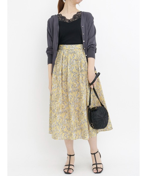 Te chichi（テチチ）の「金ボタンVネックカーディガン（カーディガン/ボレロ・レディース・オフホワイト/イエロー/ブルー/チャコール・ﾌﾘ-）」の17枚目の写真