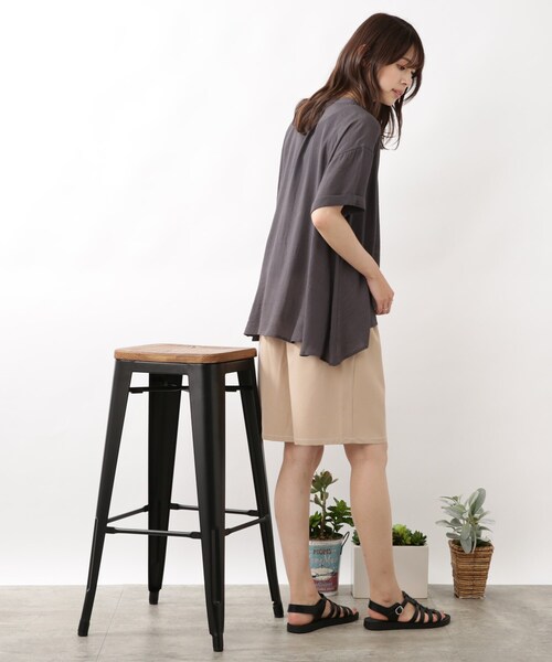 DRESKIP（ドレスキップ）の「◆バンドカラー裾フレアーブラウス（シャツ/ブラウス・レディース・オフホワイト/グレー系その他/グリーン/ライトベージュ・02/03/04）」の17枚目の写真