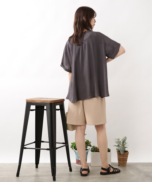 DRESKIP（ドレスキップ）の「◆バンドカラー裾フレアーブラウス（シャツ/ブラウス・レディース・オフホワイト/グレー系その他/グリーン/ライトベージュ・02/03/04）」の18枚目の写真