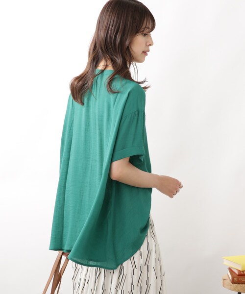 DRESKIP（ドレスキップ）の「◆バンドカラー裾フレアーブラウス（シャツ/ブラウス・レディース・オフホワイト/グレー系その他/グリーン/ライトベージュ・02/03/04）」の22枚目の写真