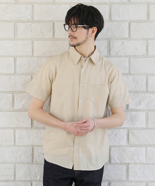 LIL VENDARS(リルヴェンダース)の「ポリコットンスラブ半袖レギュラーフィットシャツ(シャツ/ブラウス・メンズ・ホワイト/ネイビー/サックスブルー/ベージュ/カーキ・M/L/LL)」の2枚目の写真