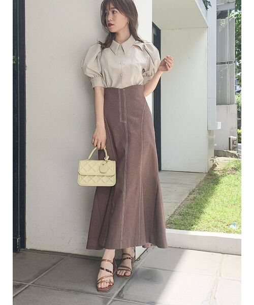 dazzlin（ダズリン）の「カットアウトデザインブラウス（シャツ/ブラウス・レディース・ブラウン/オフホワイト/ベージュ・FREE）」の6枚目の写真